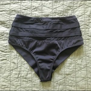 RVCA High Waisted striped mesh bottoms